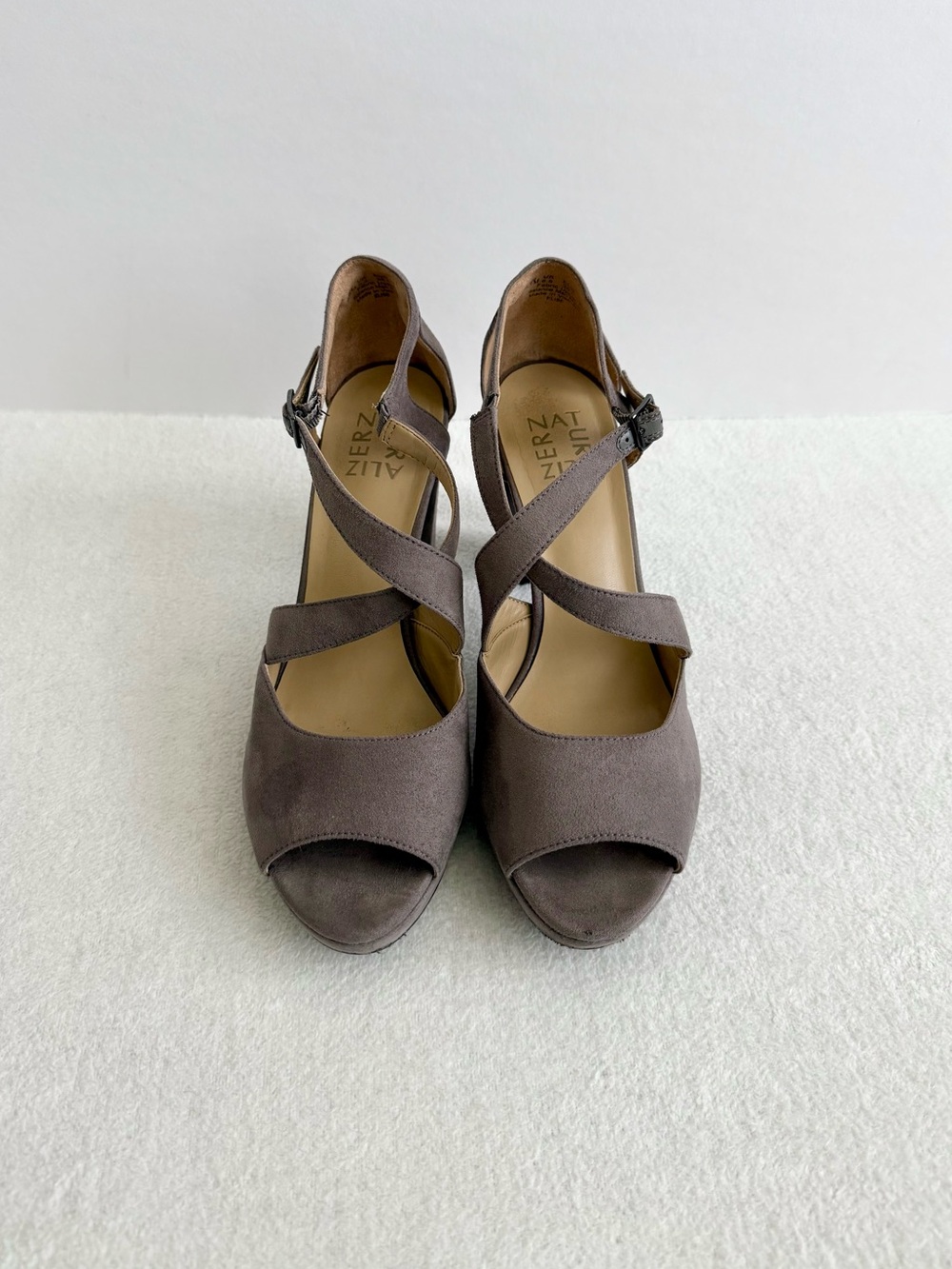 Naturalizer Platform Block Heel Sandals Size 8.5 Taupe Strappy - Picture 2 of 10